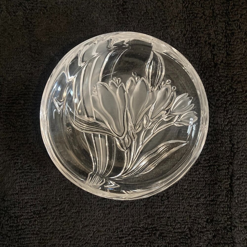 Mikasa Parisian Iris Round Candy Dish